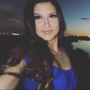 Meet your Posher, Marissa